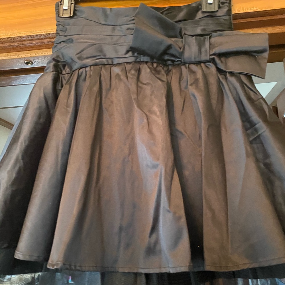 Wet Seal Bow Detail Skirt